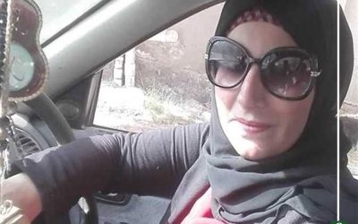 “رشا” ابنة الدقهلية.. تركت المحاماة لتحترف تدريب الفتيات على قيادة السيارات