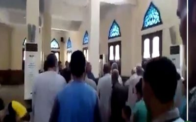 اشتباكات بالعصى داخل مسجد في نبروة