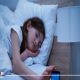 دراسة تبرِّئ الأجهزة الإلكترونية من مشكلات النوم لدى الأطفال
