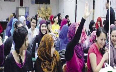 معلمون يدشنون مبادرة للدروس المجانية بمنية النصر