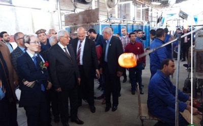 السفير الياباني يزور مصانع ميت غمر
