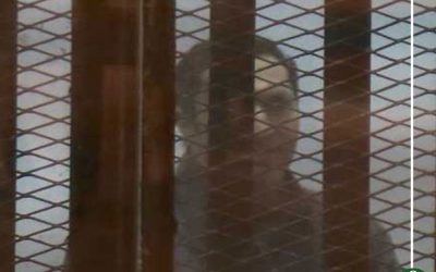 تأجيل محاكمة علاء وجمال مبارك بـ«التلاعب في البورصة»