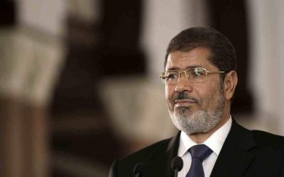 وفاة الرئيس الأسبق “محمد مرسي” أثناء محاكمته