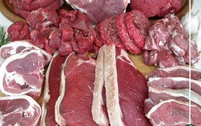 مخاطر غسل اللحوم قبل طهيها .. من بينها التسمم الغذائي